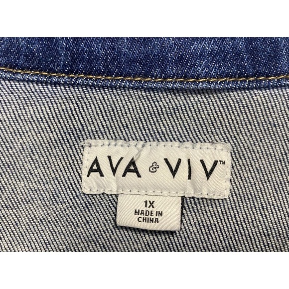 Ava & Viv Women's Plus Cropped Lightweight Denim Jacket Darkwash Size 1X - Picture 7 of 10